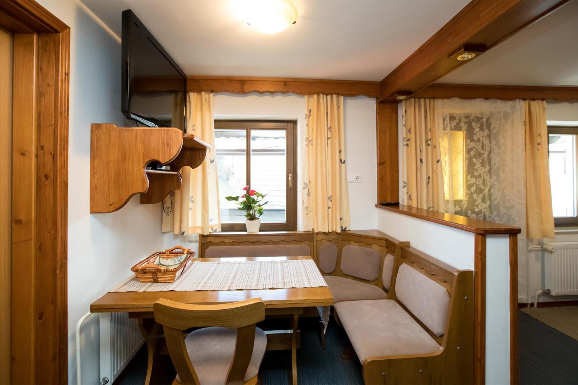בוהין Apartmaji Hodnik Stara Fuzina מראה חיצוני תמונה